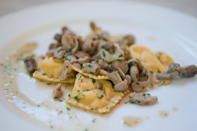 ravioli di patate con funghi