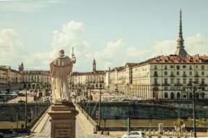 Percorsi a piedi, Torino quinta per Holidu