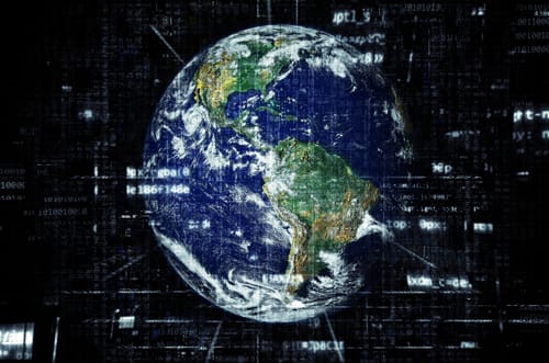 La sostenibilità ambientale nell'era digitale: sfide e opportunità nel mondo online